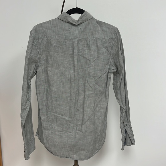 Great grey masc button up - Picture 2 of 4